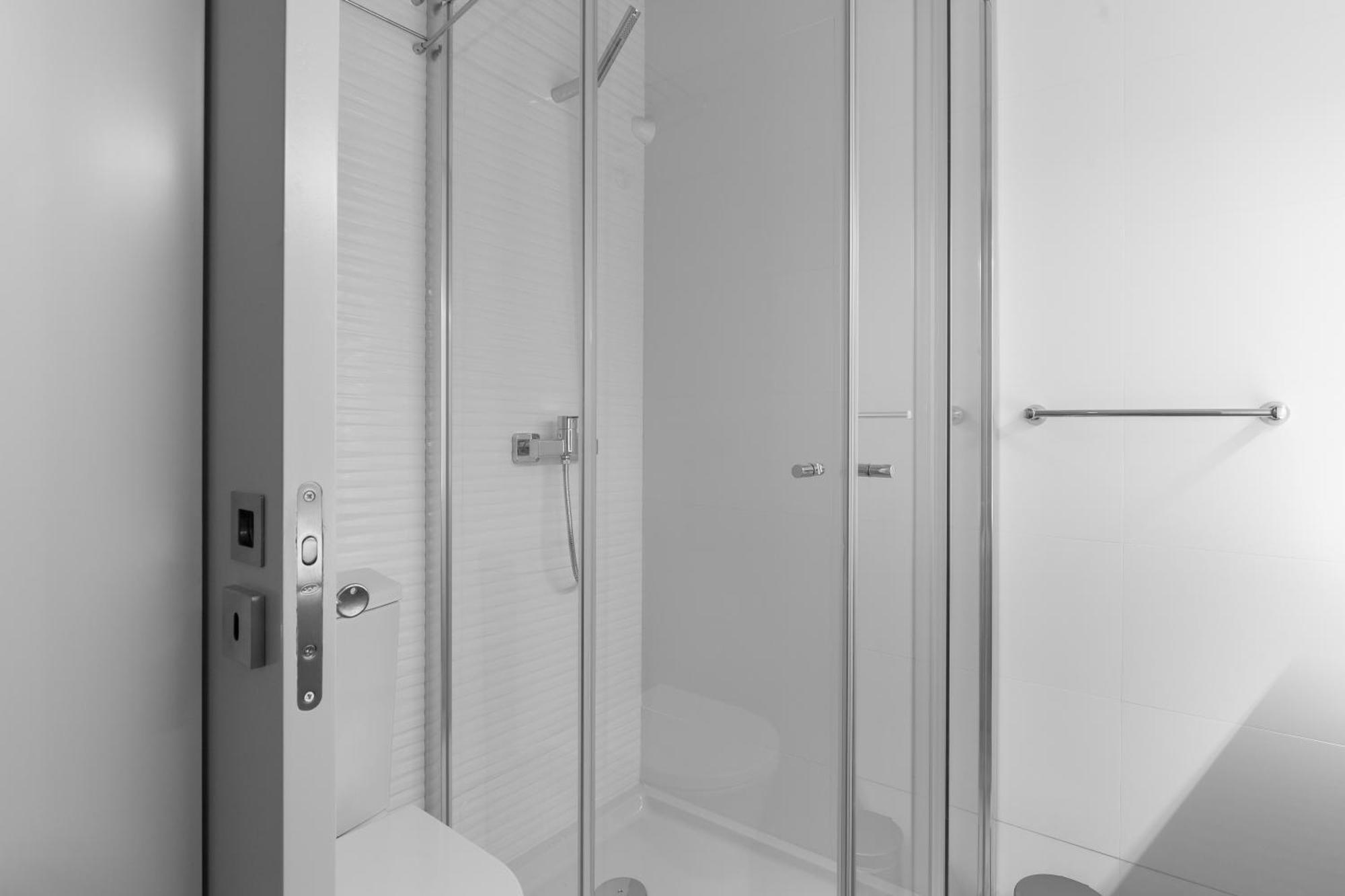 Host Wise - Charming Luxurious Flat With Garage Apartment Porto Luaran gambar