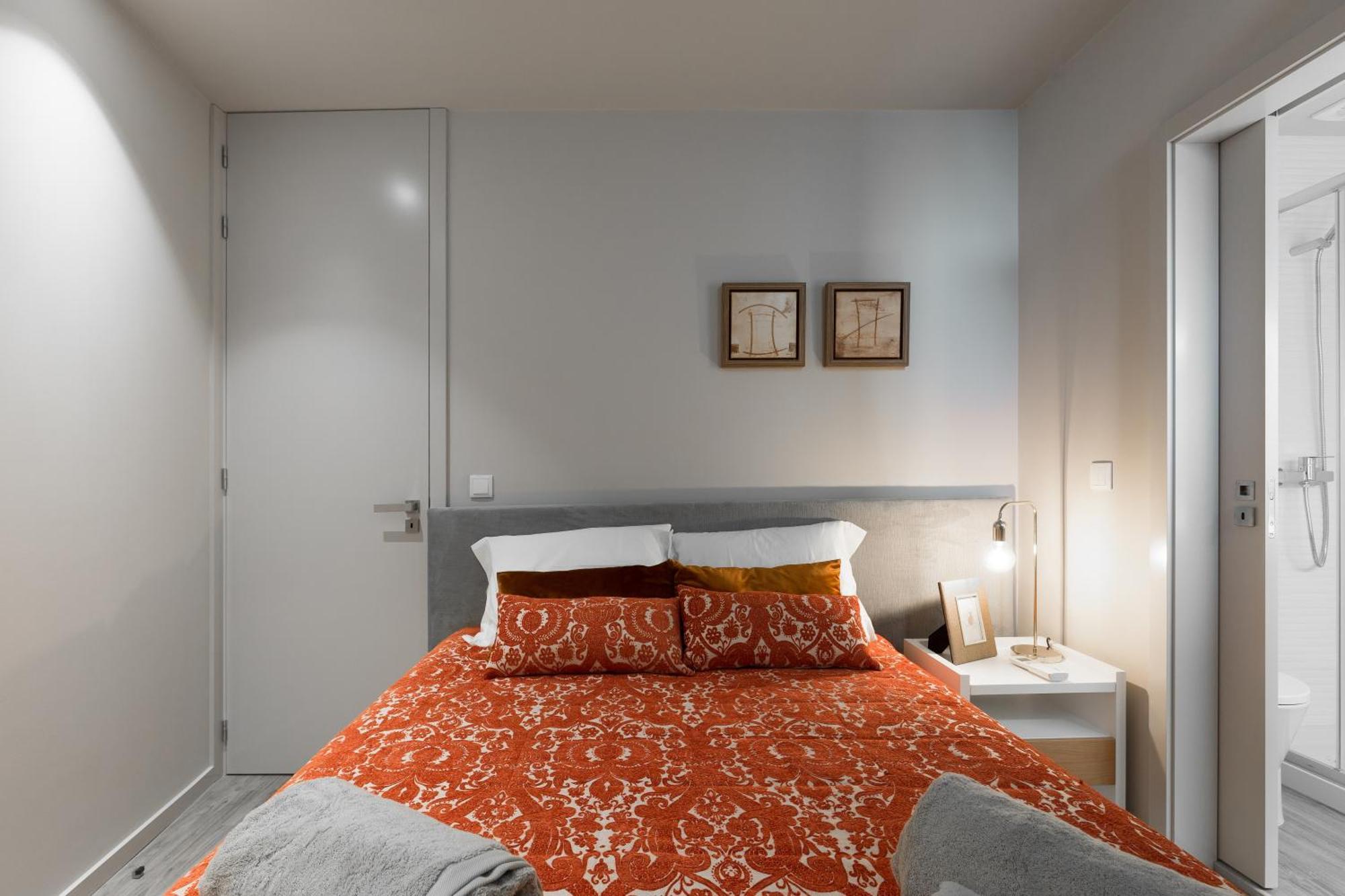Host Wise - Charming Luxurious Flat With Garage Apartment Porto Luaran gambar