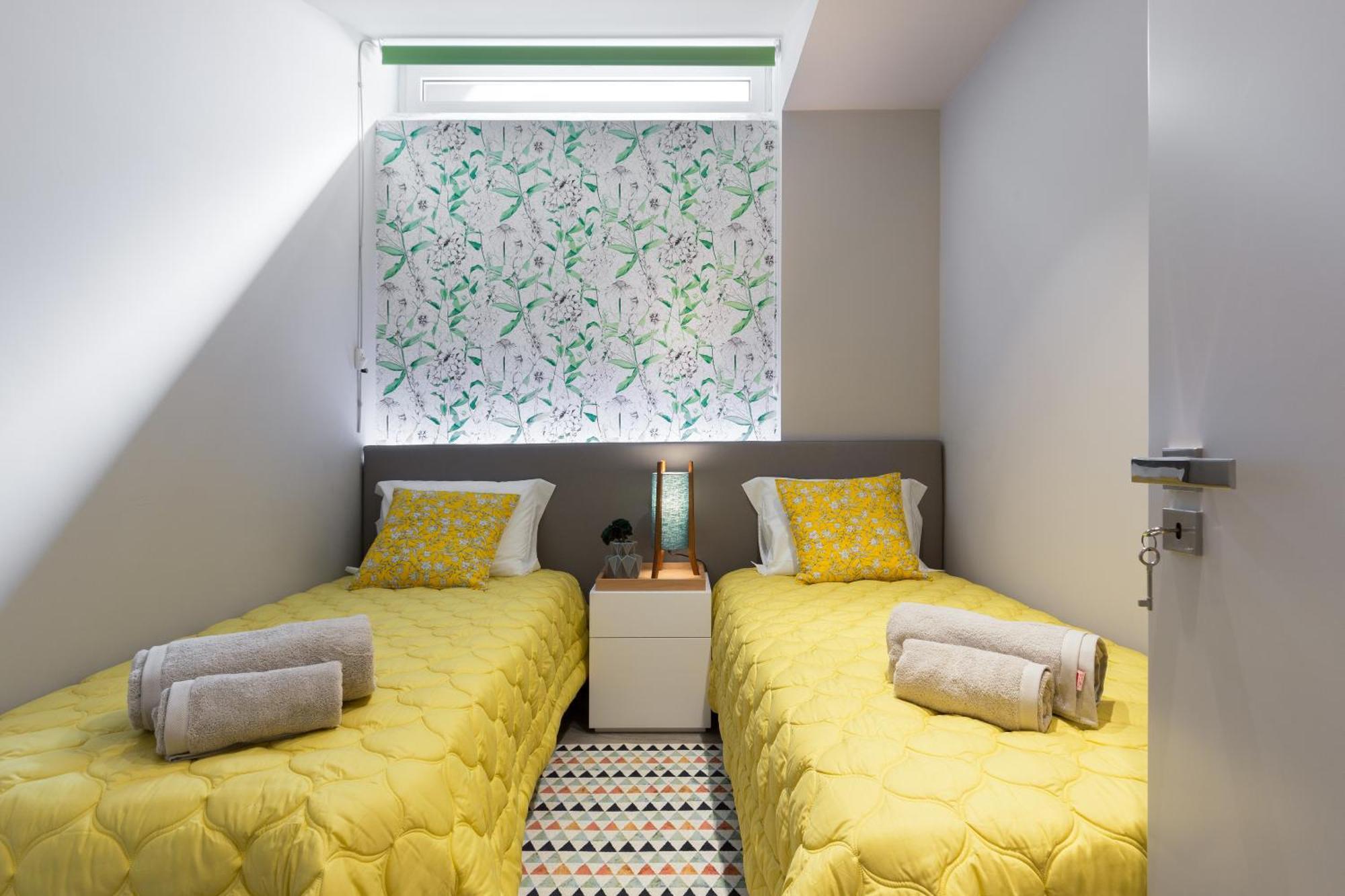 Host Wise - Charming Luxurious Flat With Garage Apartment Porto Luaran gambar