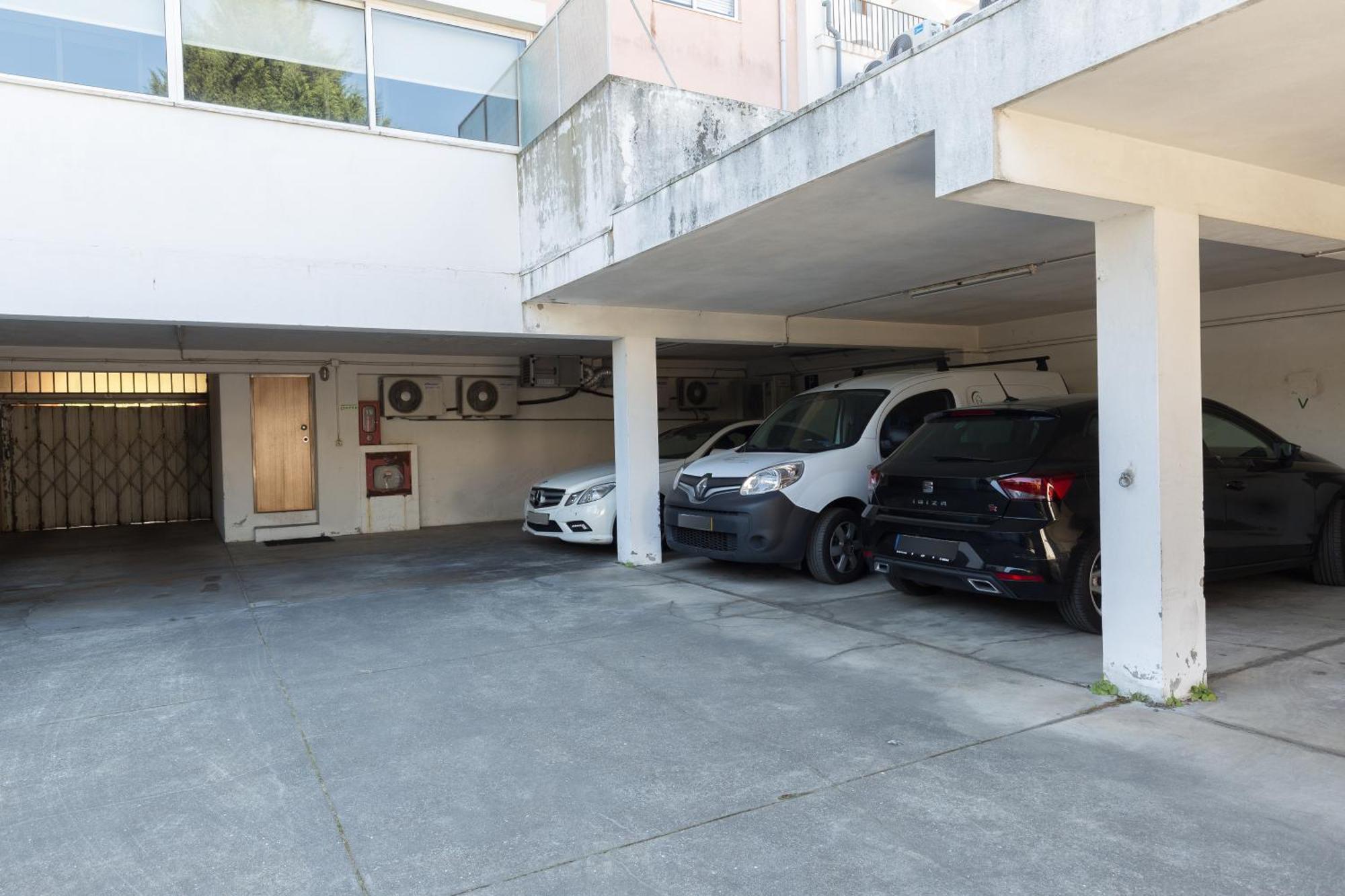 Host Wise - Charming Luxurious Flat With Garage Apartment Porto Luaran gambar